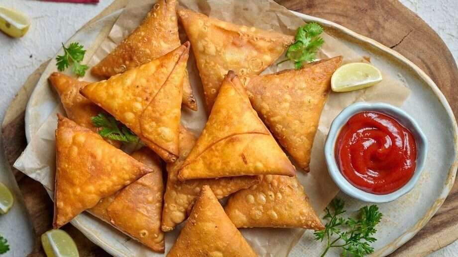 BAKED VEGETABLE SAMOSAS